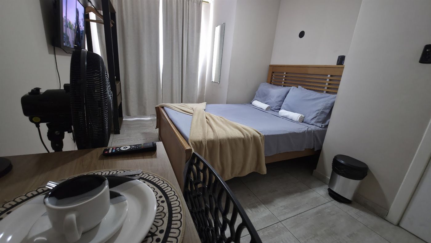 Quarto 1 — outro ângulo